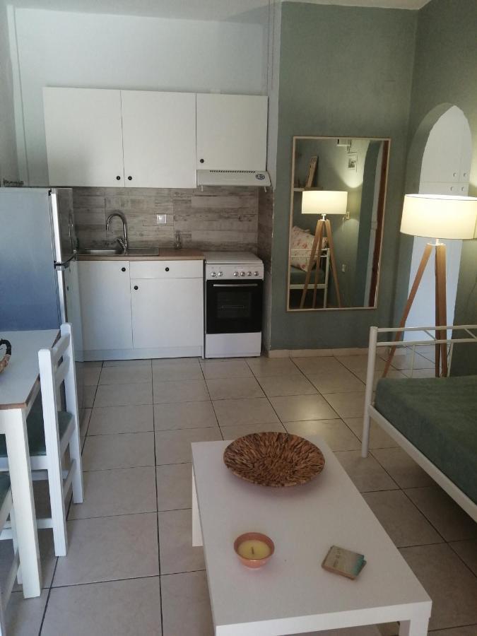 Cozy Apartments อิสตรอน ภายนอก รูปภาพ